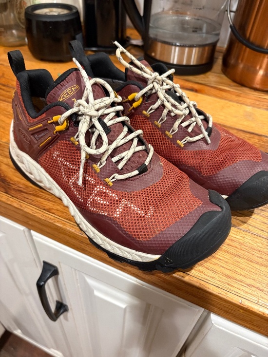 Keen Shoes - Women’s Keen Hiking Sneakers
